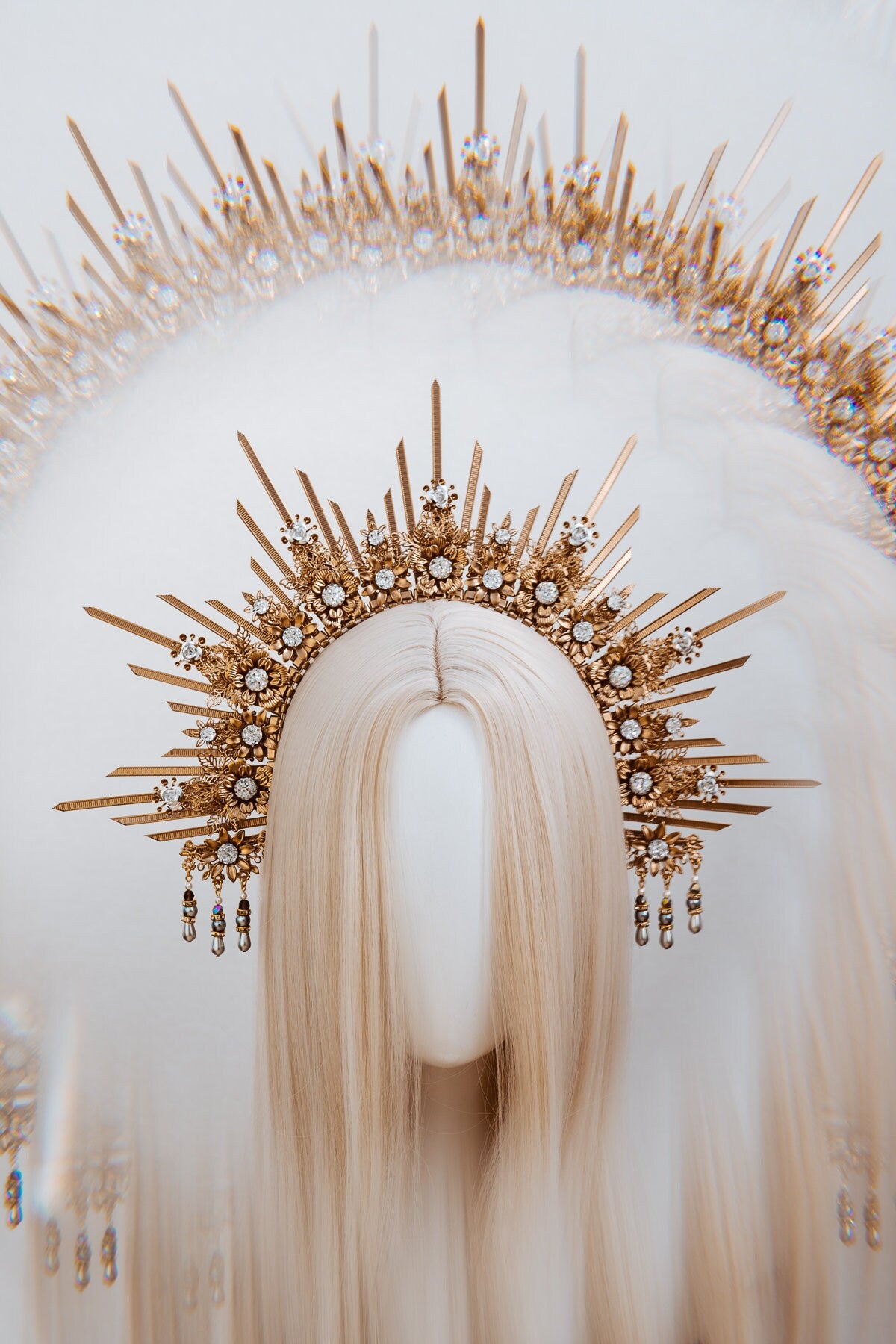 Celestial Halo Crown, Gold Bridal Headpiece, Goddess Crown, Luxury Festival Halo, Wedding Sun Crown, Sacred Sunburst Tiara,Fantasy Headpiece