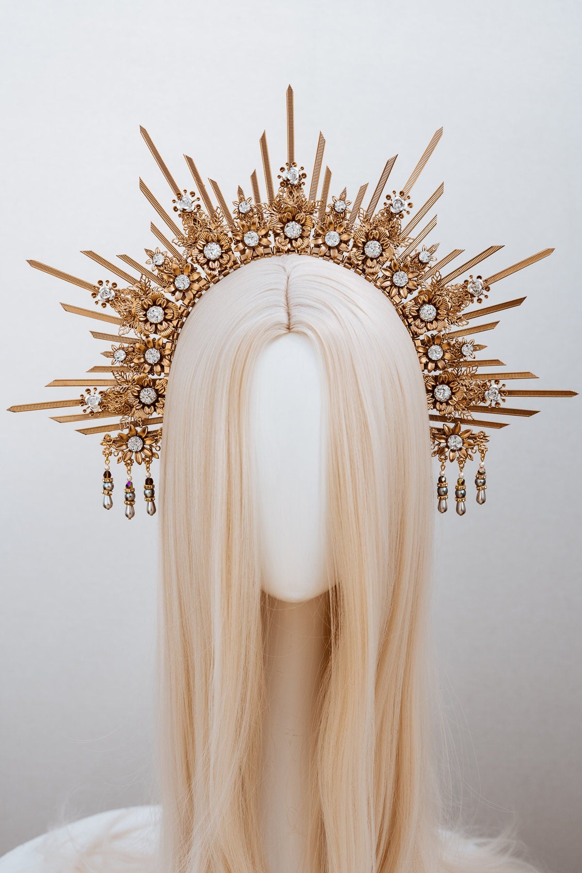 Celestial Halo Crown, Gold Bridal Headpiece, Goddess Crown, Luxury Festival Halo, Wedding Sun Crown, Sacred Sunburst Tiara,Fantasy Headpiece