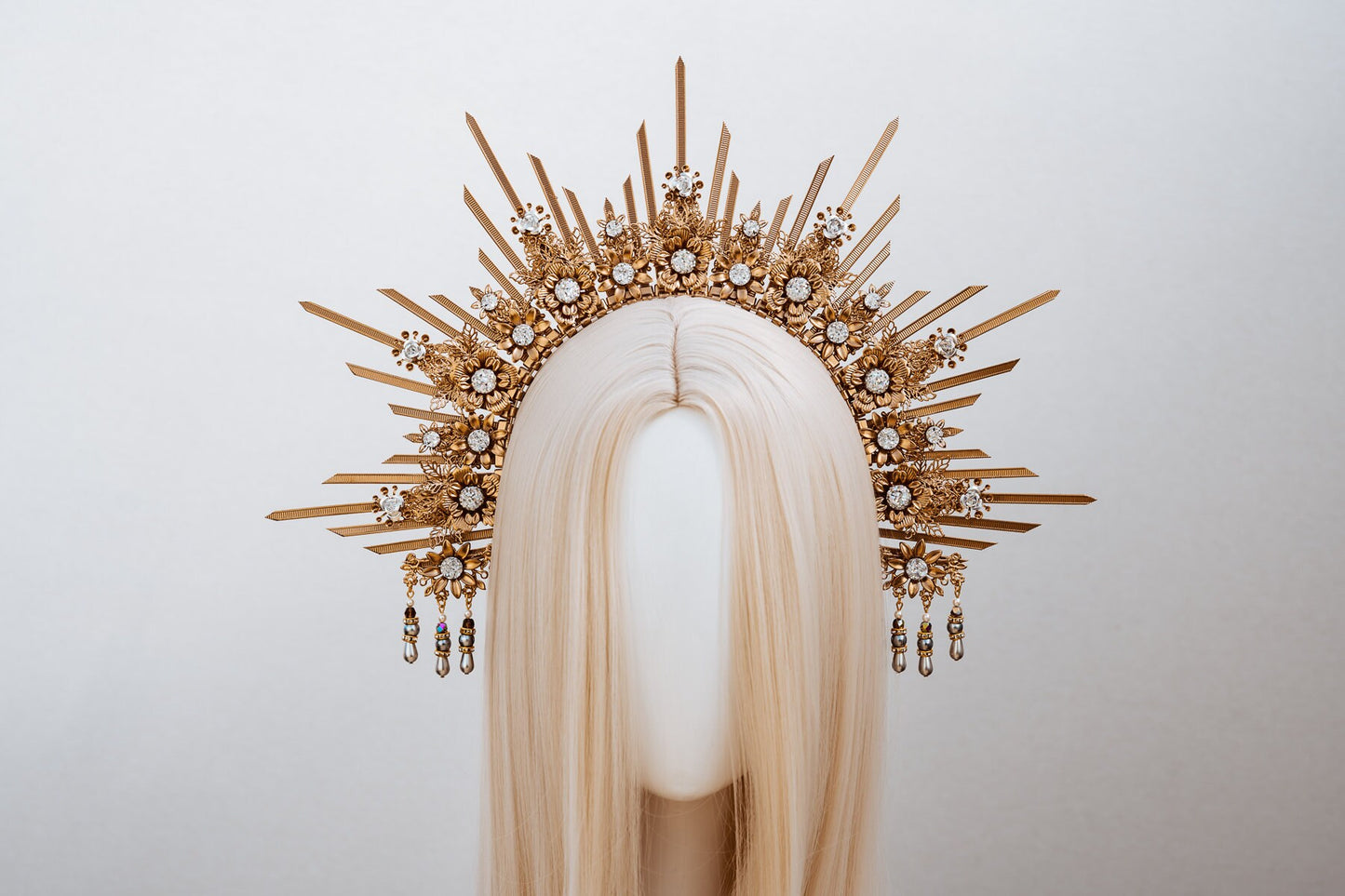 Celestial Halo Crown, Gold Bridal Headpiece, Goddess Crown, Luxury Festival Halo, Wedding Sun Crown, Sacred Sunburst Tiara,Fantasy Headpiece