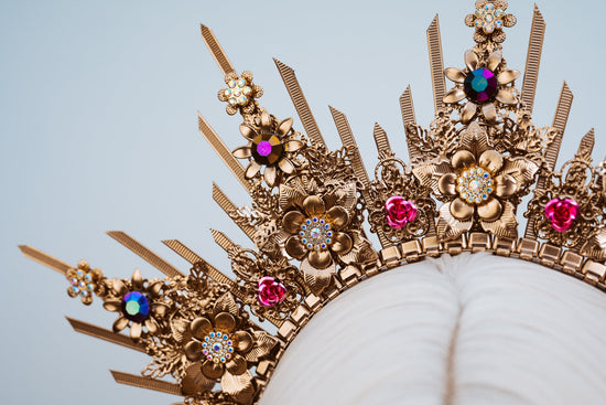 Gold Halo Crown, Celestial Goddess Headpiece, Regal Festival Tiara, Luxury Bridal Halo, Maternity Photoshoot, Statement Baroque Crown