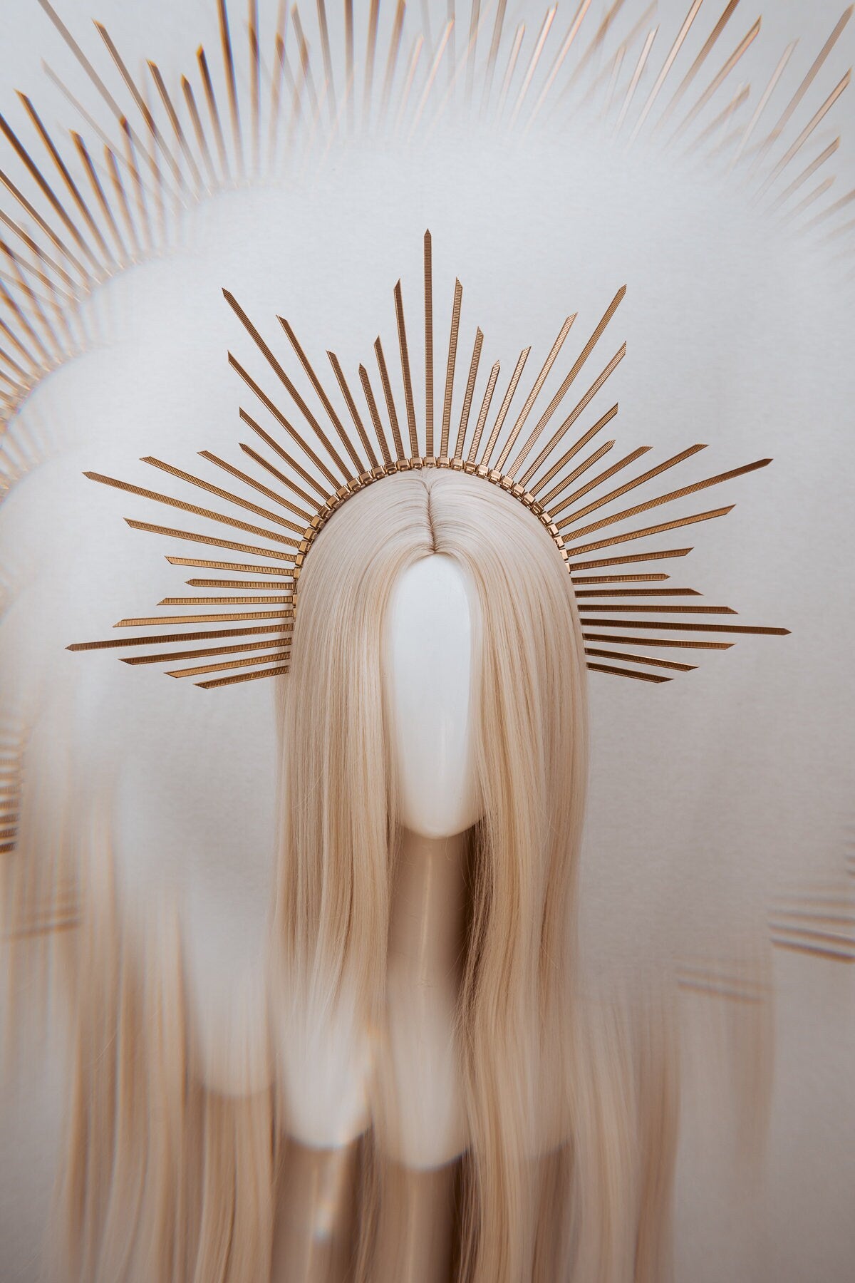 Silver halo crown, Halo crown, Halo headband, Wedding crown, Bridal headpiece, Wedding hair accessories, Silver crown, Bridal crown