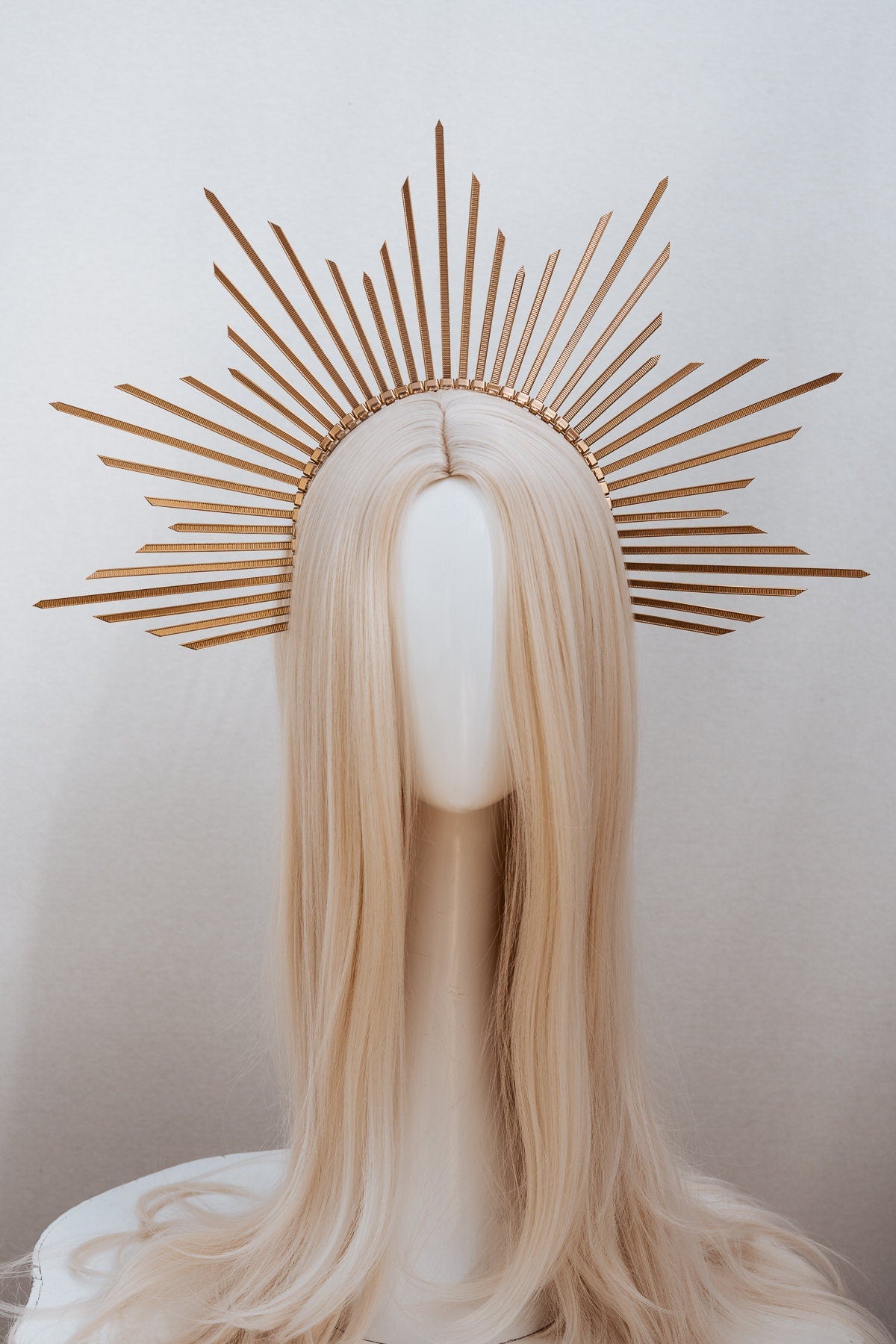 Silver halo crown, Halo crown, Halo headband, Wedding crown, Bridal headpiece, Wedding hair accessories, Silver crown, Bridal crown