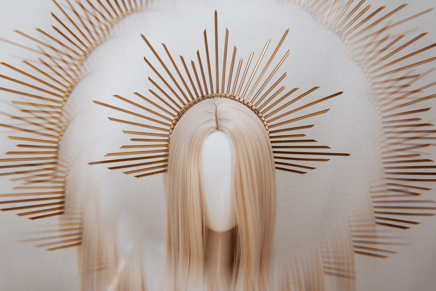 Gold Halo Crown, Sunburst Headpiece, Celestial Goddess Tiara, Festival Halo, Boho Wedding Crown, Statement Bridal Tiara, Handmade Headpiece