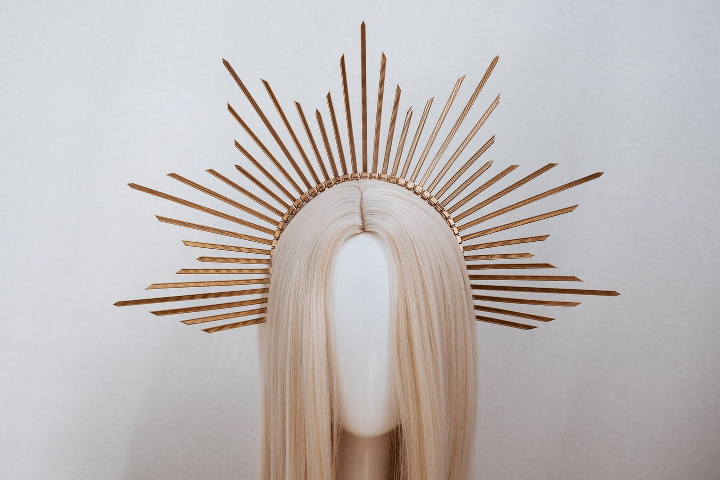 Gold Halo Crown, Sunburst Headpiece, Celestial Goddess Tiara, Festival Halo, Boho Wedding Crown, Statement Bridal Tiara, Handmade Headpiece