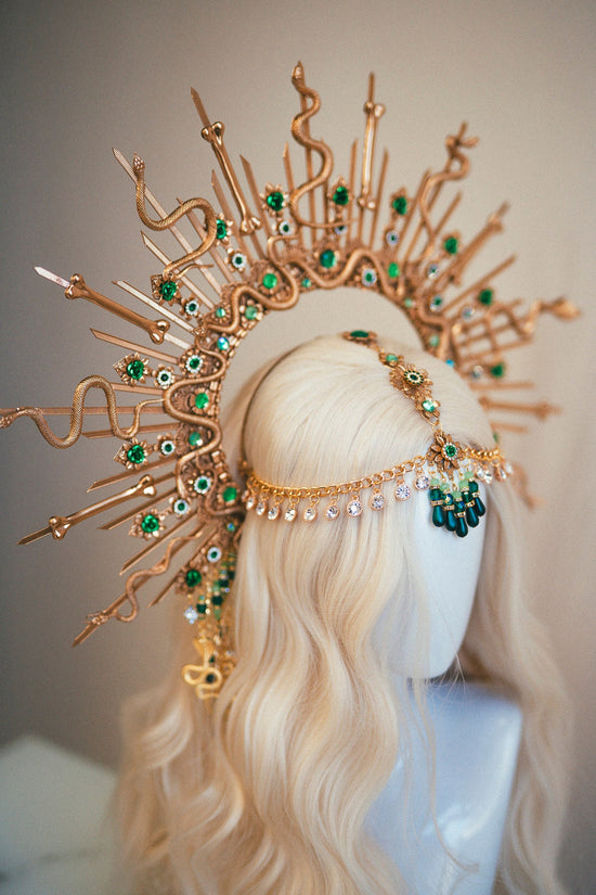 Medusa Halo Crown, Snake Goddess Tiara, Emerald Headpiece, Gold Costume Halo, Serpent Crown, Halloween Accessory, Fantasy Look, Ritual Wear