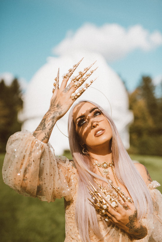 Gold halo crown, Bridal headpiece, Wedding crown, Fairy crown, Halloween, Bridal crown, Halo crown, Gold crown, Wedding hair accessories