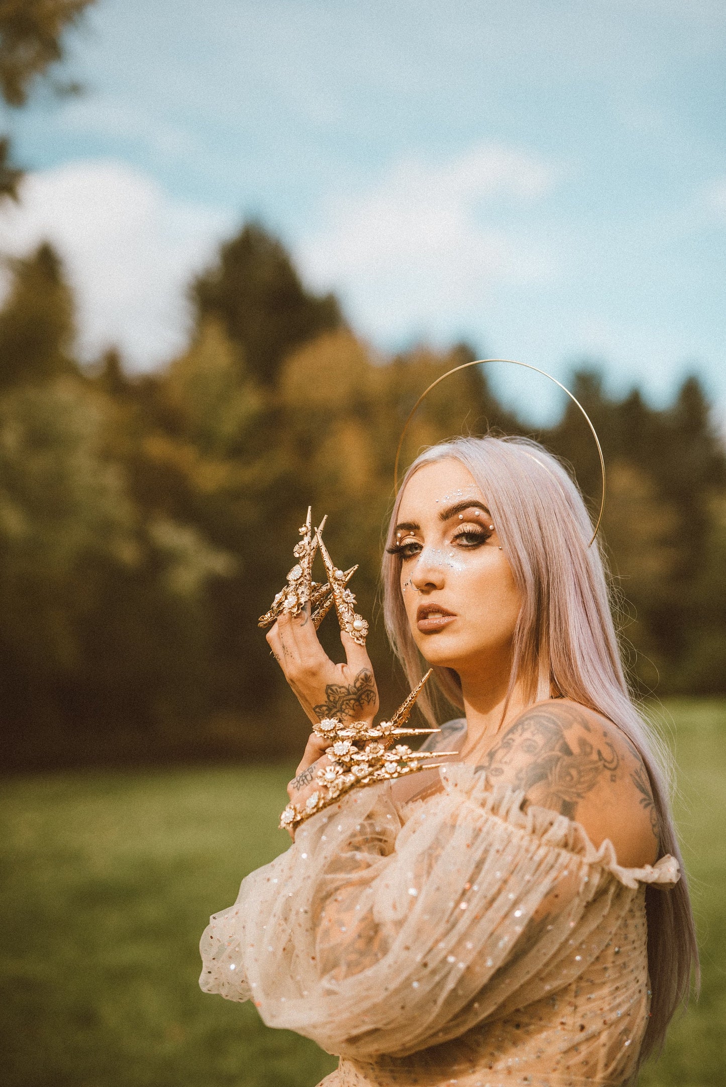 Silver halo crown, Bridal headpiece, Wedding crown, Fairy crown, Halloween, Bridal crown, Halo crown, Silver crown, Wedding hair accessories