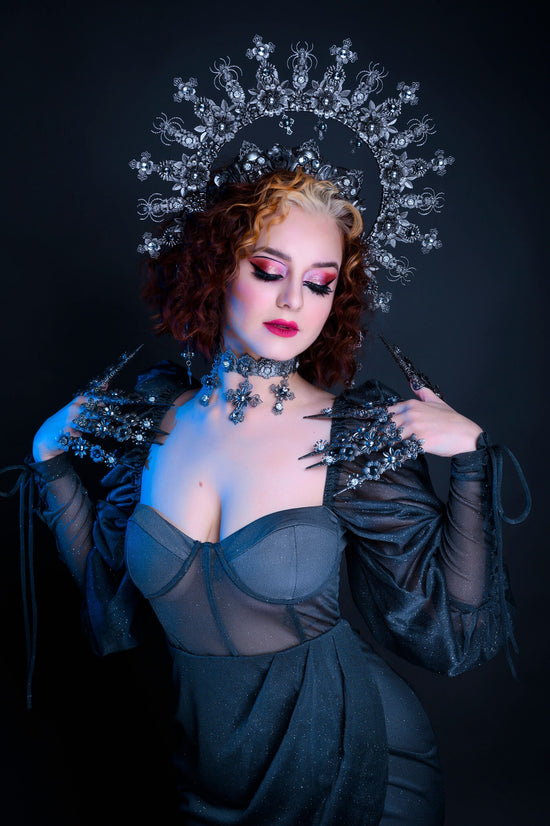 Silver Gothic Cross Halo Crown, Halloween Crown, Skull Headdress, Black Floral Crown, Dark Queen Costume, Gothic Tiara, Cosplay Crown