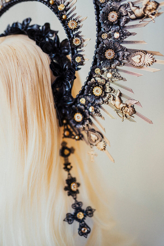 Gothic Halo Crown, Vampire Queen Headpiece, Black Gold Witch Crown, Halloween Headpiece, Dark Goddess Costume, Baroque Crown