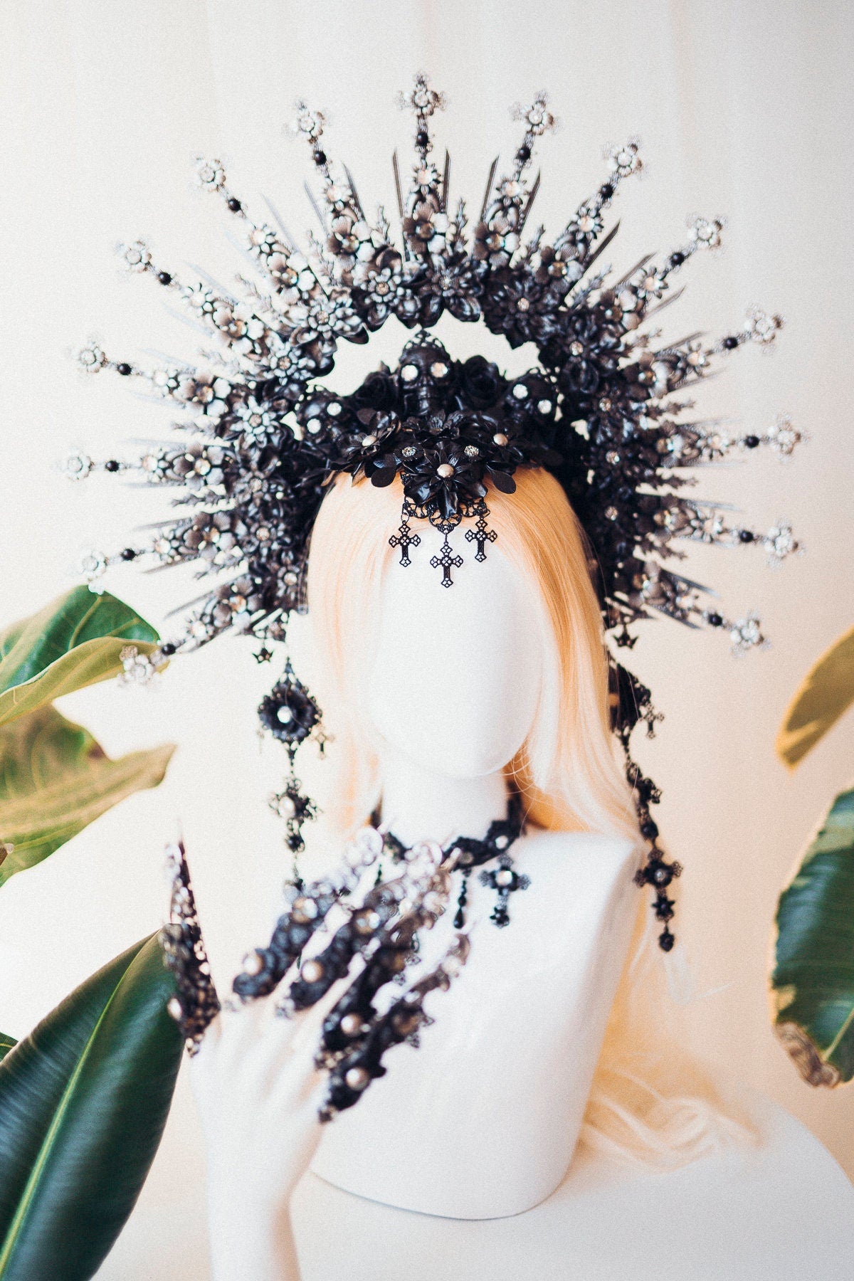 Black Skull Cross Halo Crown, Gothic Headpiece, Black Silver Flower Crown, Halloween Costume, Macabre Queen Tiara, Handcrafted Headband