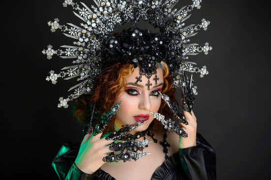 Black Skull Cross Halo Crown, Gothic Headpiece, Black Silver Flower Crown, Halloween Costume, Macabre Queen Tiara, Handcrafted Headband