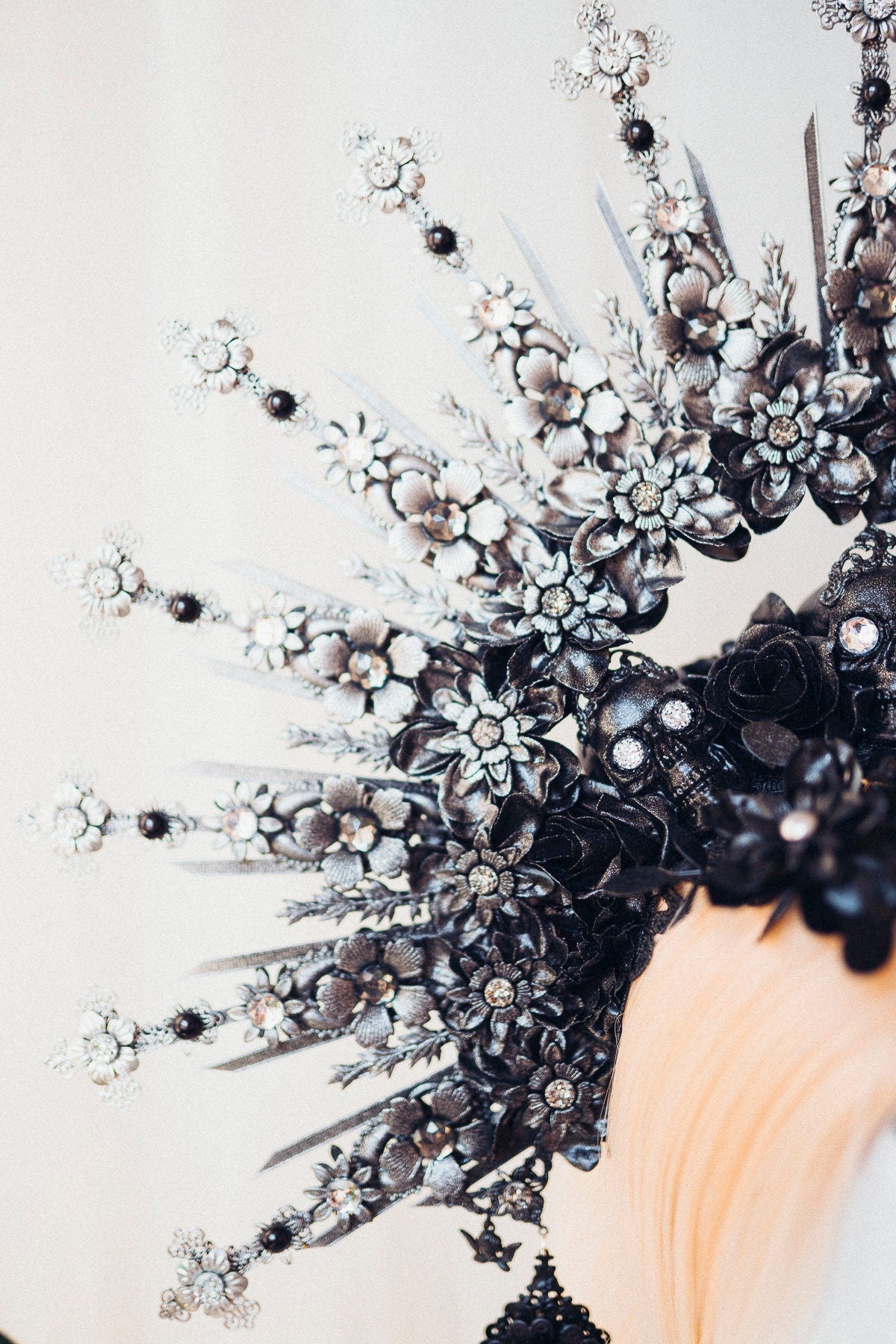 Black Skull Cross Halo Crown, Gothic Headpiece, Black Silver Flower Crown, Halloween Costume, Macabre Queen Tiara, Handcrafted Headband