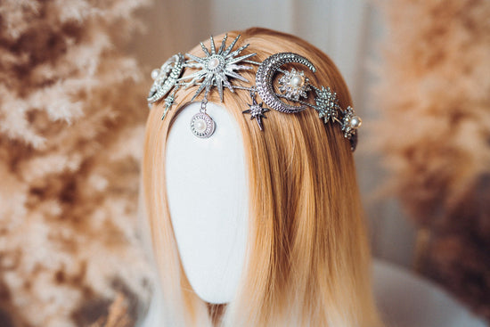Celestial Silver Crown, Moon Star Headpiece, Lunar Goddess Tiara, Festival Halo Crown, Astrology Wedding Tiara, Boho Silver Headpiece