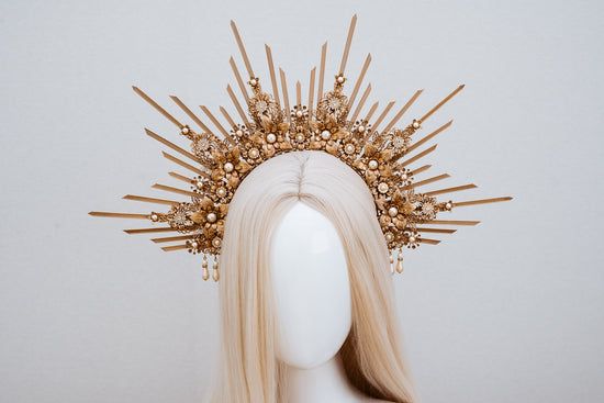 Golden Sun Halo Crown, Celestial Wedding Tiara, Goddess Festival Headpiece, Regal Gold Crown, Luxury Statement Headpiece for Brides