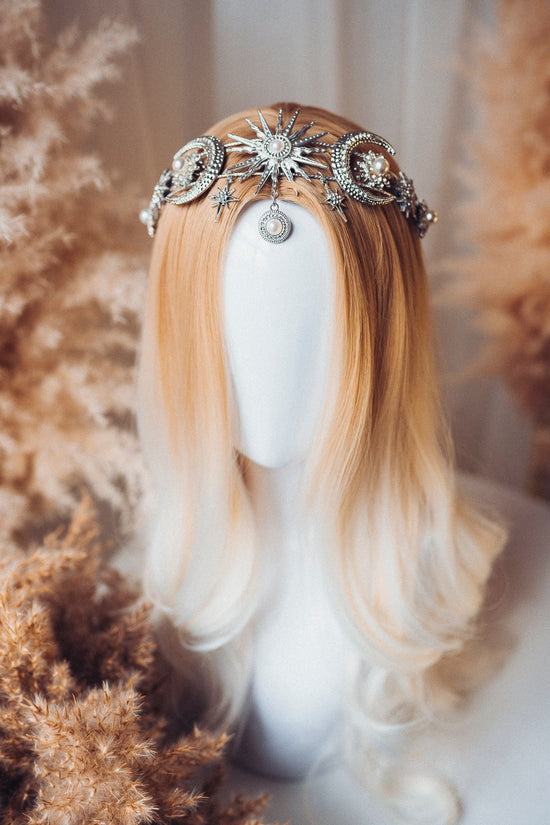 Celestial Silver Crown, Moon Star Headpiece, Lunar Goddess Tiara, Festival Halo Crown, Astrology Wedding Tiara, Boho Silver Headpiece
