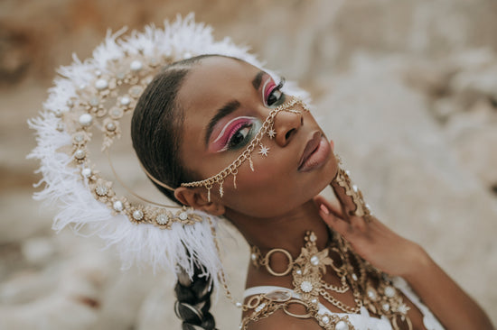 White Goddess Halo Crown, Festival Feather Headpiece, Boho Pearl Costume Tiara, Burning Man Bridal Crown, Celestial Headdress