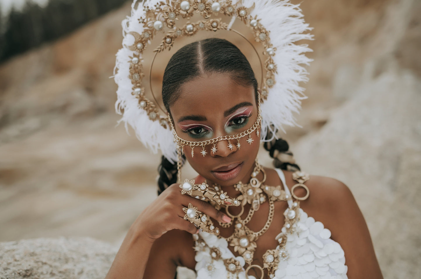 White Goddess Halo Crown, Festival Feather Headpiece, Boho Pearl Costume Tiara, Burning Man Bridal Crown, Celestial Headdress