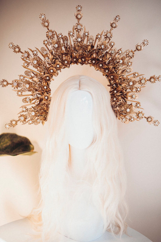 Flower Halo Crown, Halo Headpiece, Festival crown, Festival headpiece, Summer Outfit, Wedding Crown, Halo crown, Boho Wedding, Halo Headband