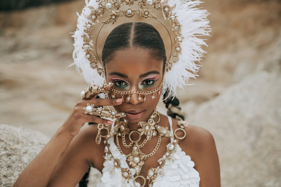 White Goddess Halo Crown, Festival Feather Headpiece, Boho Pearl Costume Tiara, Burning Man Bridal Crown, Celestial Headdress