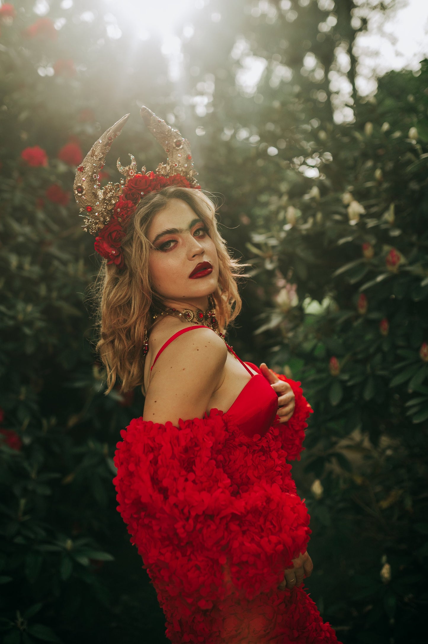 Taurus Horn Crown, Red Rose Headdress, Celestial Bull Halo, Floral Goddess Headpiece, Gold Horns Crown, Zodiac Festival Costume Accessory