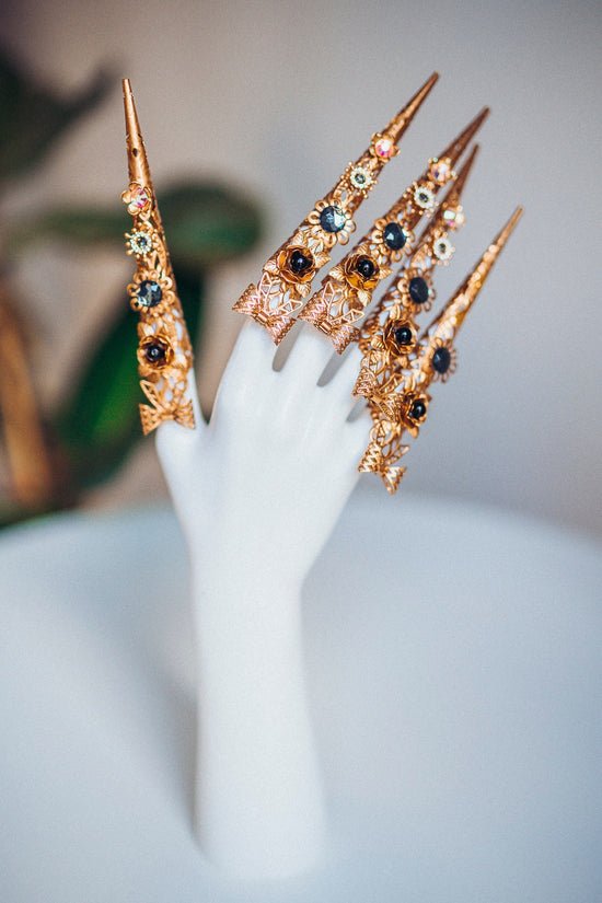 Gold Finger Claw 1 piece, Gold Bracelet, Nails Jewellery, Halloween, Paw up, Sugar skull, Photo props, Zodiac Sign, Ring