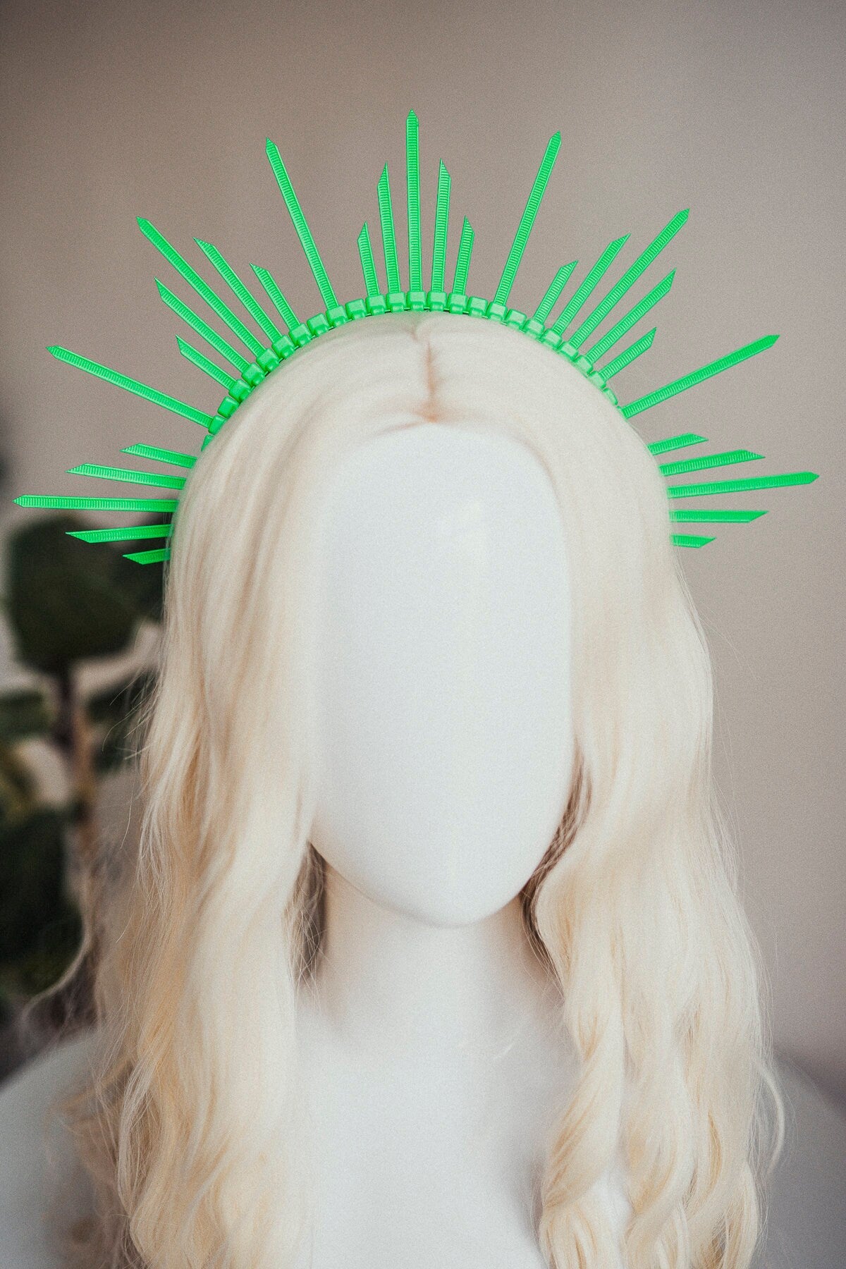 UV Active Green Halo Crown, Neon Rave Headpiece, Lightweight Zip Tie Costume Accessory, Festival Outfit Glow Headband