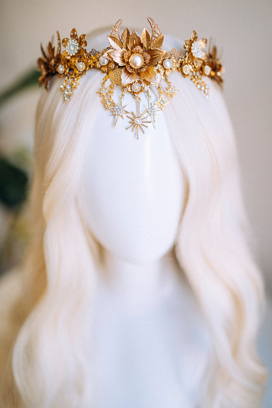 Celestial Star Crown, Gold Silver Tiara, Moon Goddess Headpiece, Boho Bridal Halo, Festival Wedding Crown, Mystic Bridal Tiara, Pearl Tiara