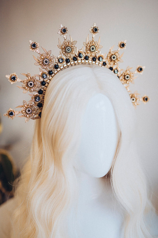Gold halo crown with black stones, Halo headpiece, Festival crown, Festival headpiece, Wedding crown, Halo crown, Halloween costume, Fairy