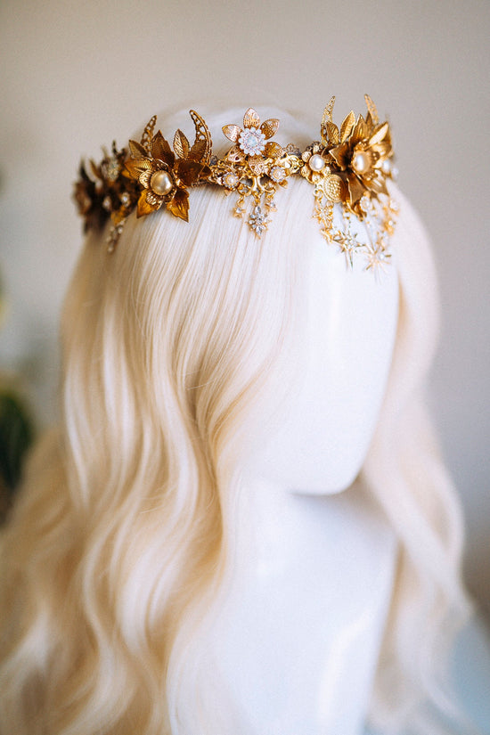 Celestial Star Crown, Gold Silver Tiara, Moon Goddess Headpiece, Boho Bridal Halo, Festival Wedding Crown, Mystic Bridal Tiara, Pearl Tiara