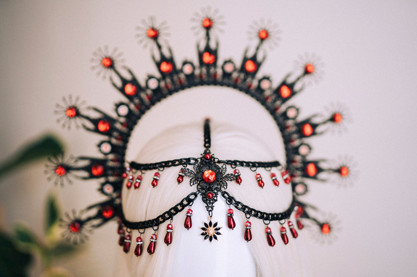Gothic Crown, Red Halo Crown, Black Tiara, Halloween Headdress, Vampire Costume, Gothic Queen, Dark Crown, Festival Headpiece