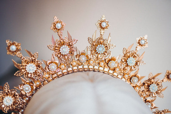 Golden Blossom Crown, Celestial Headpiece, Bridal Halo, Luxury Gold Crown, Goddess Tiara, Statement Festival Crown, Floral Wedding Halo