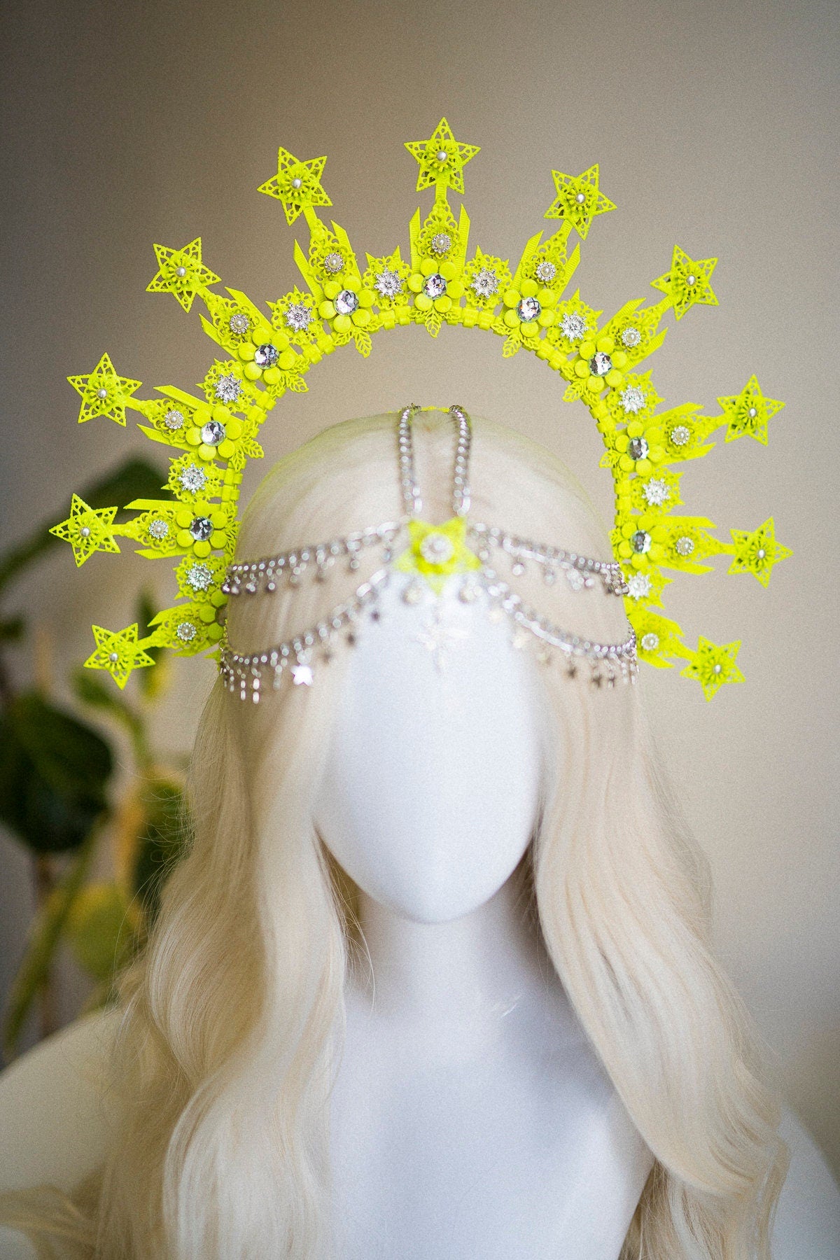 Neon Yellow Star Halo Crown,UV Active Headpiece,Glow In Dark Crown,Neon Festival Headdress,Rave Crown,Handmade Costume,Goddess Crown,UV