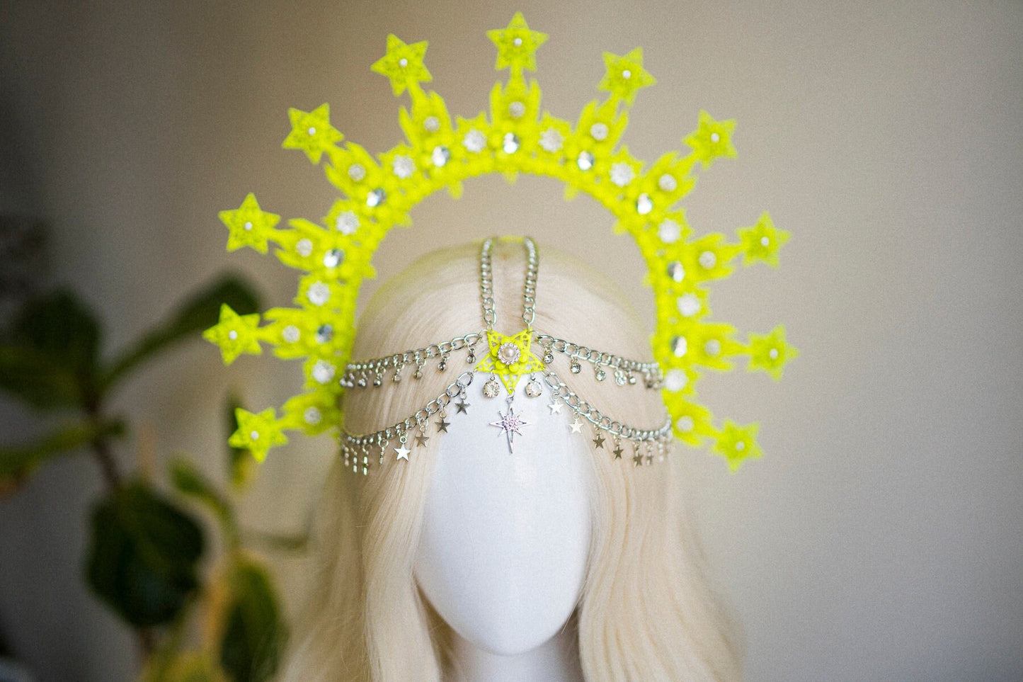 Neon Yellow Star Halo Crown,UV Active Headpiece,Glow In Dark Crown,Neon Festival Headdress,Rave Crown,Handmade Costume,Goddess Crown,UV