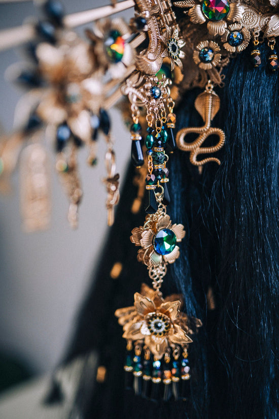 Gold Cleopatra Crown, Egyptian Necklace, Carnival Headpiece, Halloween Costume, Festival Crown, Mardi Gras Costume, Egypt Goddess Crown