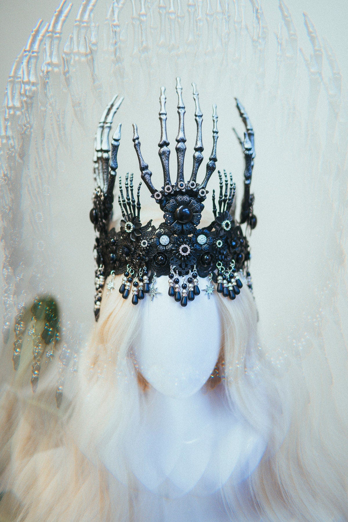 Skeleton Hands Crown, Gothic Black Headdress, Halloween Costume, Spooky Headpiece, Skull Tiara, Witch Crown, Dark Queen Look