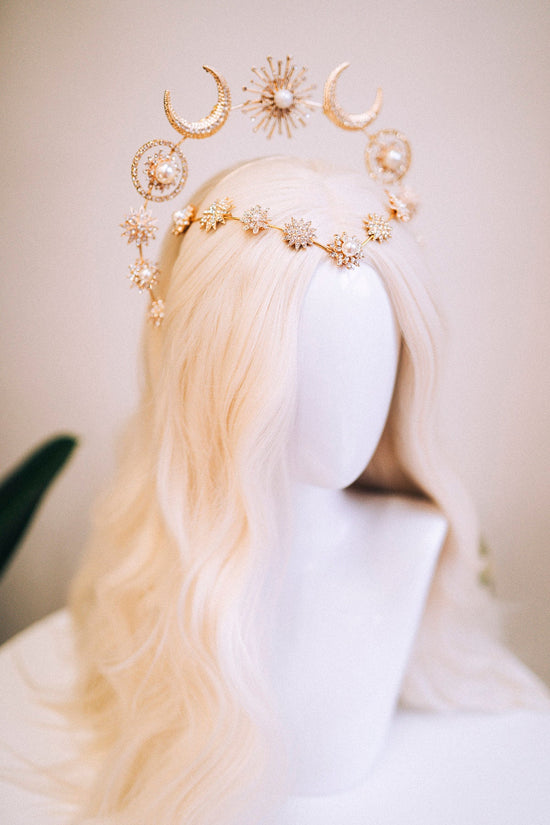 Celestial Halo Crown, Moon Goddess Headpiece, Sun and Moon Tiara, Fantasy Wedding Crown, Gold Festival Halo, Lunar Bridal Crown, Sun Halo
