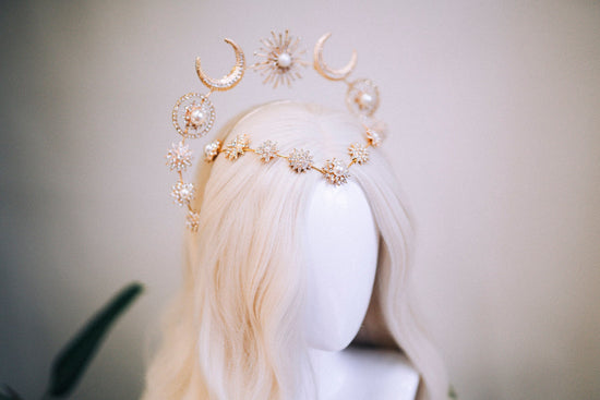 Celestial Halo Crown, Moon Goddess Headpiece, Sun and Moon Tiara, Fantasy Wedding Crown, Gold Festival Halo, Lunar Bridal Crown, Sun Halo