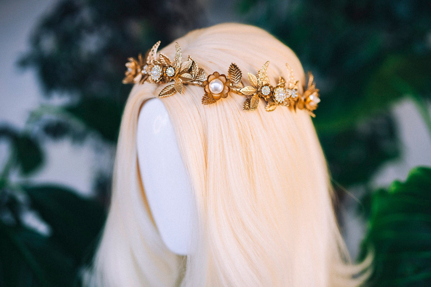 Golden Leaf Crown, Greek Goddess Headpiece, Pearl Bridal Halo, Celestial Tiara, Gold Festival Crown, Wedding Accessory, Handmade Jewelry