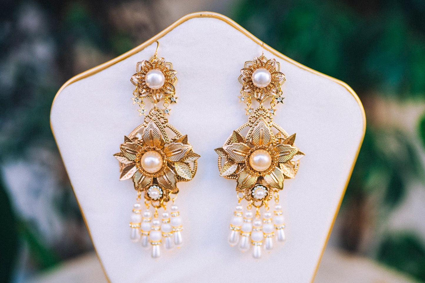 Romantic Flower earrings Gold earrings Celestial Earrings Floral earrings Jewellery Wedding accessories Festival fashion Bridal earrings