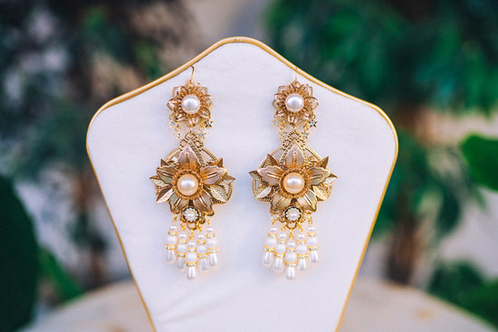 Romantic Flower earrings Gold earrings Celestial Earrings Floral earrings Jewellery Wedding accessories Festival fashion Bridal earrings