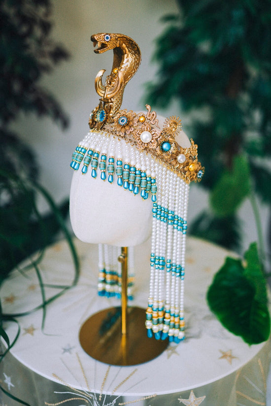 Cleopatra crown with pearls