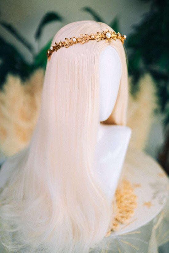 Gold Pearl Leaf Tiara, Elegant Bridal Headpiece with Pearls and Golden Leaves, Luxury Wedding Crown for Brides Festivals Special Events