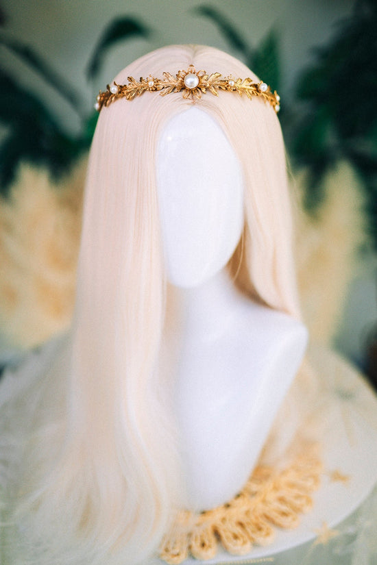 Gold Pearl Leaf Tiara, Elegant Bridal Headpiece with Pearls and Golden Leaves, Luxury Wedding Crown for Brides Festivals Special Events