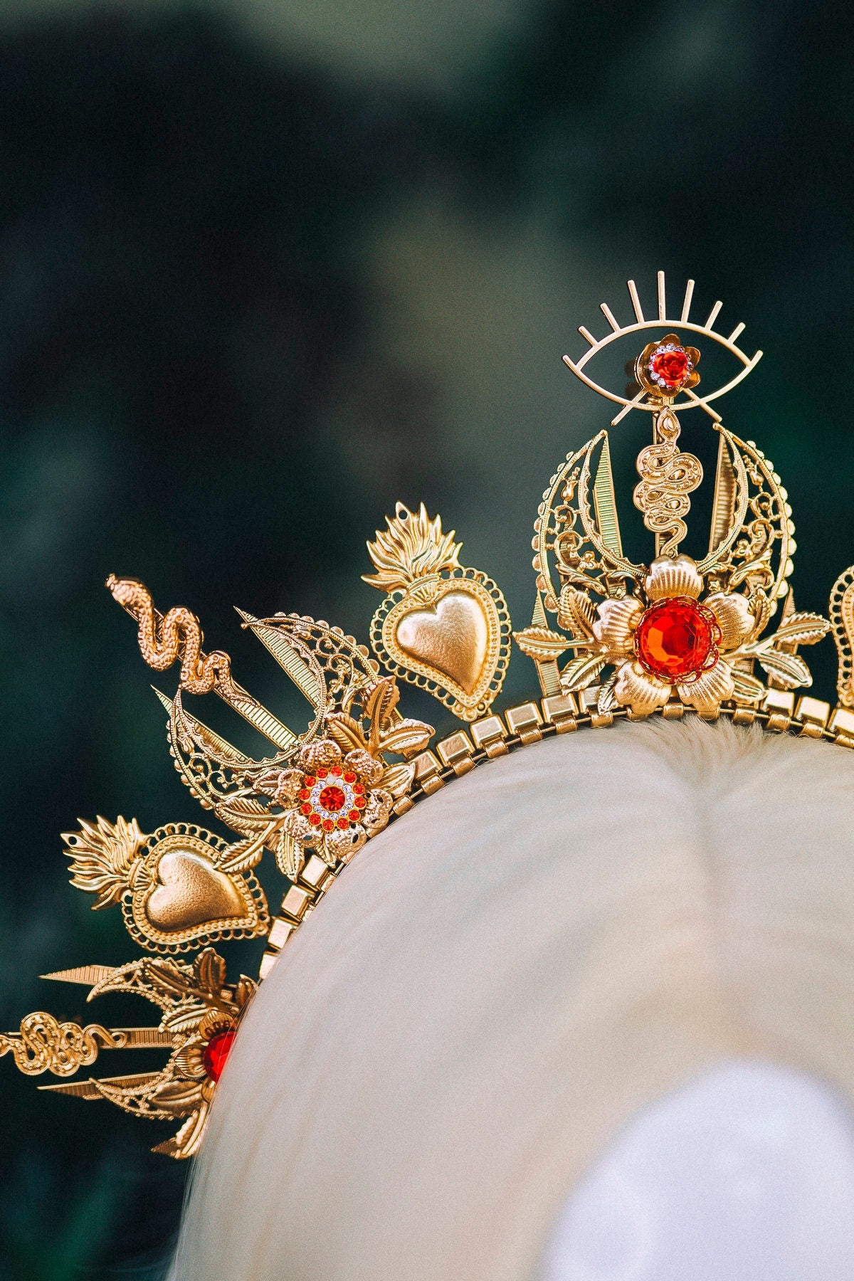 Sacred Heart Halo Crown, Gold Goddess Headdress, Celestial Headpiece, Wedding Statement Tiara, Boho Festival Crown, Luxury Halo Design