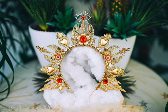 Sacred Heart Halo Crown, Gold Goddess Headdress, Celestial Headpiece, Wedding Statement Tiara, Boho Festival Crown, Luxury Halo Design