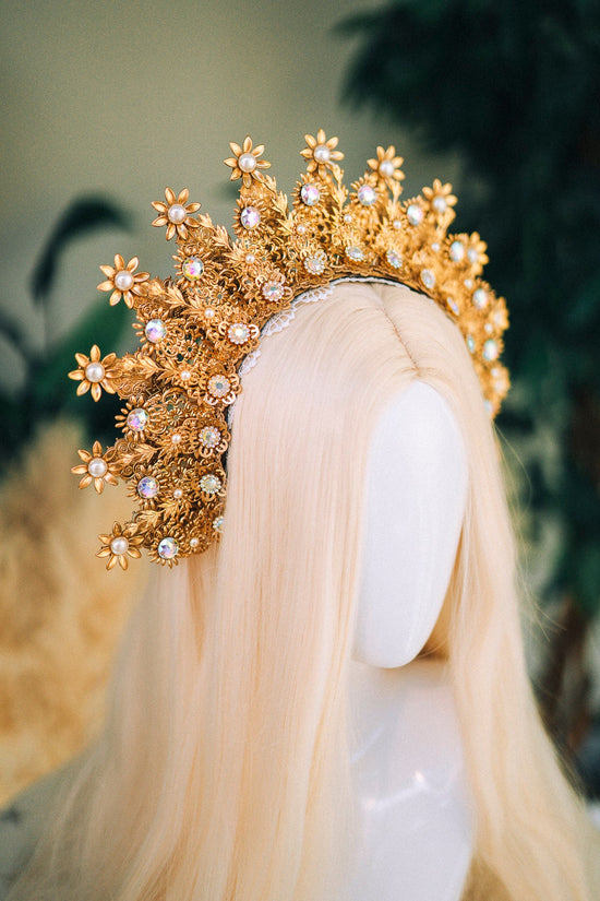 SALE Gold Halo Crown, Celestial Wedding Tiara, Bohemian Festival Headpiece, Goddess Halo, Sunburst Crown, Regal Bridal Tiara, Gold Crown