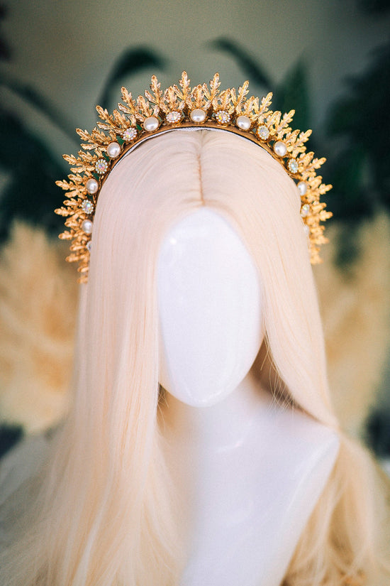 Golden Leaf, Pearl Crown, Wedding Tiara, Boho Bridal Headpiece, Handmade Gold Halo, Celestial Goddess Crown, Pearl Festival Crown