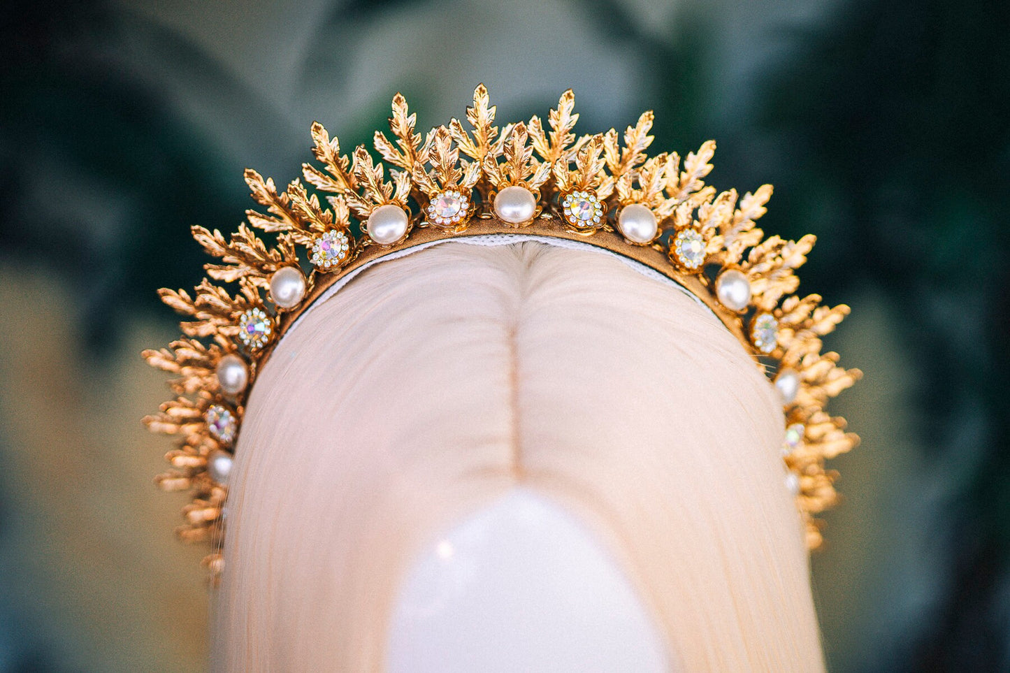 Golden Leaf, Pearl Crown, Wedding Tiara, Boho Bridal Headpiece, Handmade Gold Halo, Celestial Goddess Crown, Pearl Festival Crown