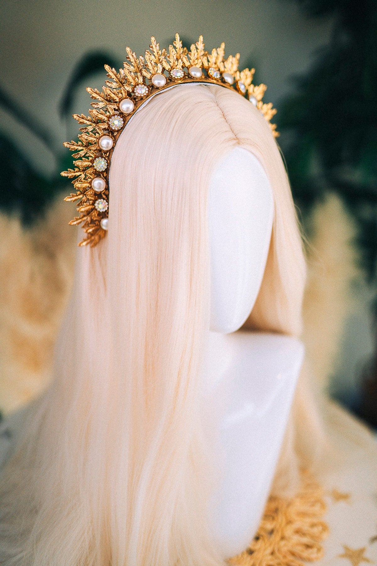 Golden Leaf, Pearl Crown, Wedding Tiara, Boho Bridal Headpiece, Handmade Gold Halo, Celestial Goddess Crown, Pearl Festival Crown