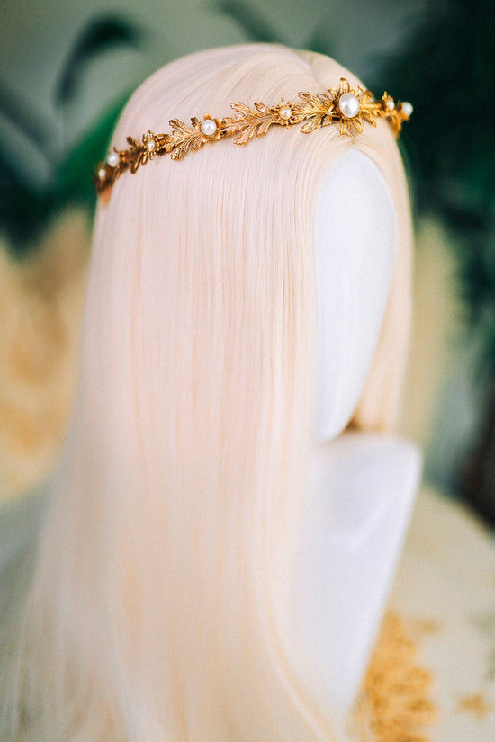 Gold Pearl Leaf Tiara, Elegant Bridal Headpiece with Pearls and Golden Leaves, Luxury Wedding Crown for Brides Festivals Special Events